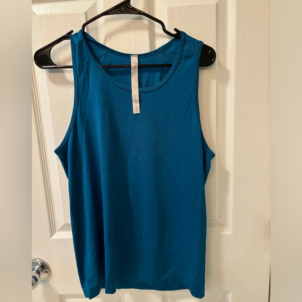 Men’s Lululemon size small tank